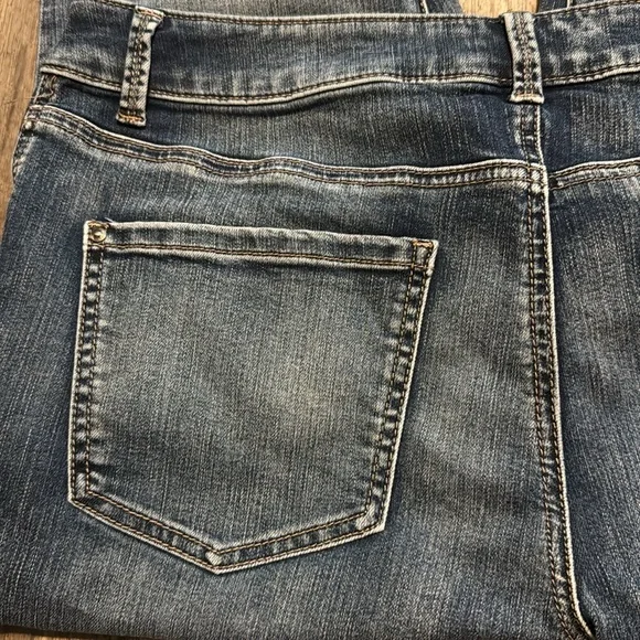 MAURICES jeans-size 16 long - Picture 3 of 10
